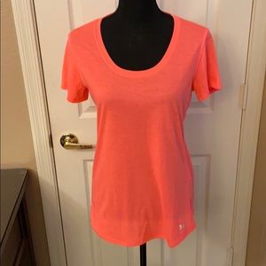 UnderArmour round neckline top